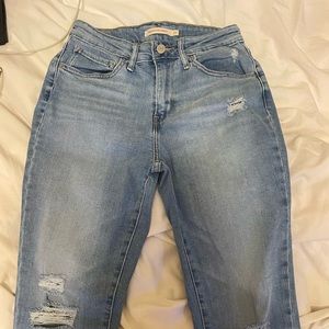 Levi’s skinny jeans